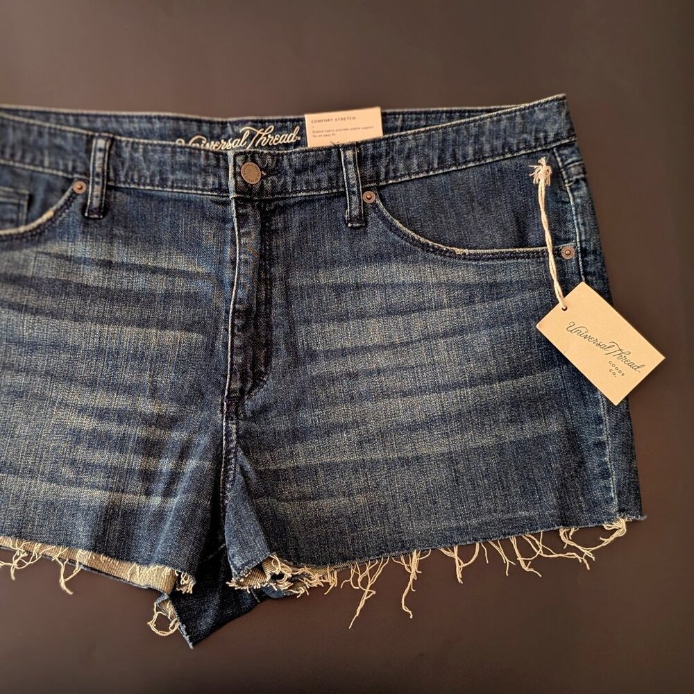 Universal Thread Dark Blue High Rise Denim Shortie Shorts Raw Hem Size 18 NWT